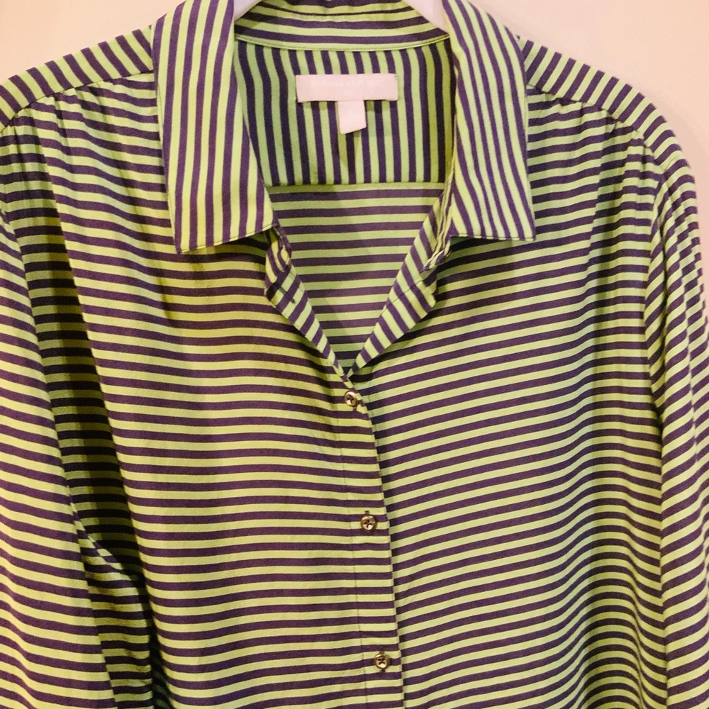 Banana Republic Blouse 💚